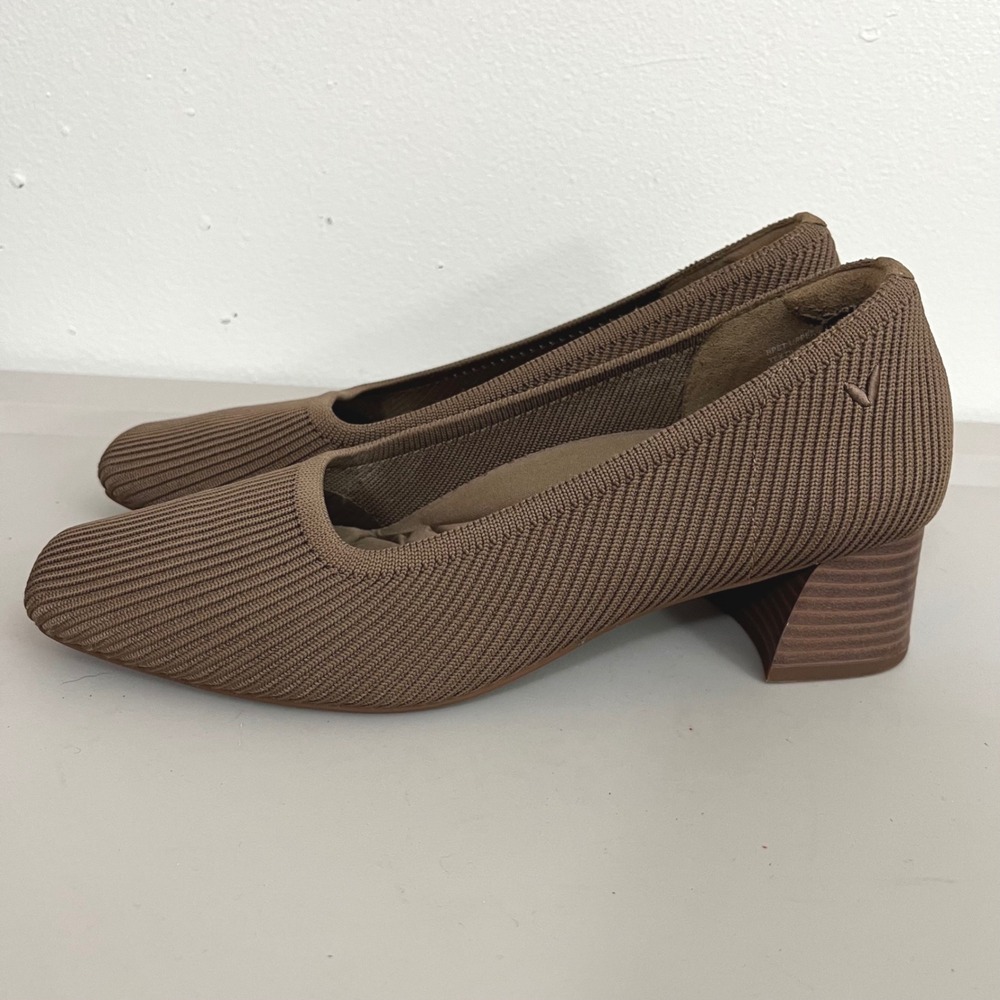 Vivaia Brown Chunky Heel Pumps Women 39.5 Square Toe Career Dark Academia
